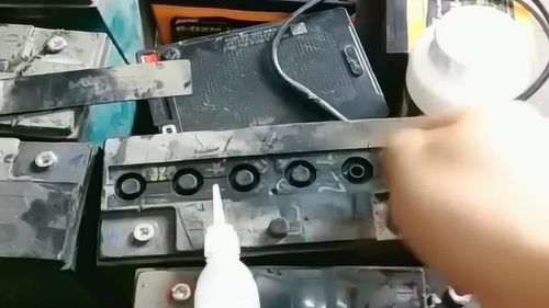 電動車充電超過12小時不轉(zhuǎn)綠燈,電瓶嚴重發(fā)熱,專業(yè)老師傅教你這樣做